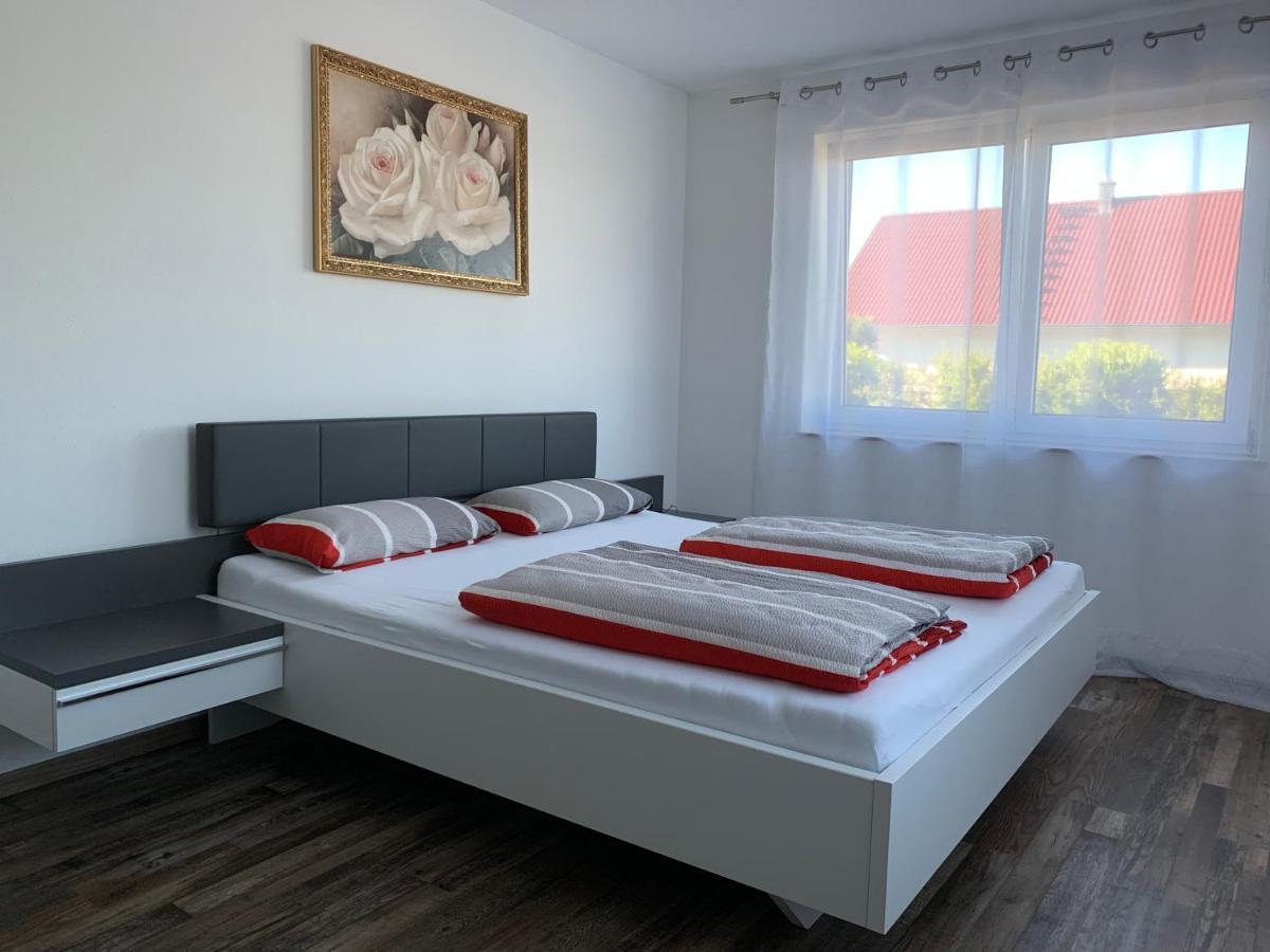 Victoria Appartement คัปเพล-กราเฟินเฮาเซน ภายนอก รูปภาพ